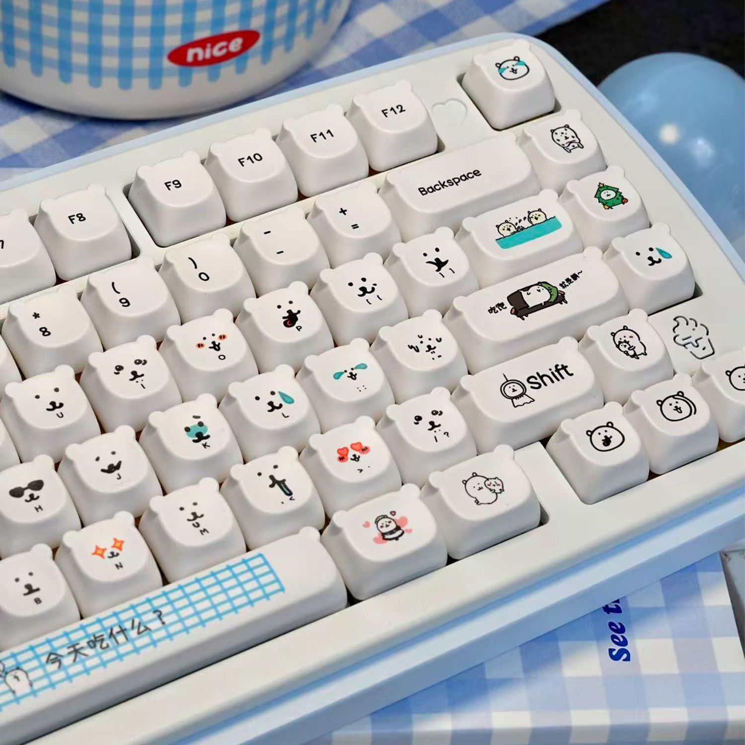 かわいい漫画風ジョークベアPBTキーキャップEAO高さ耐摩耗 - Gaming Accessories Aesthetic のレビューと価格