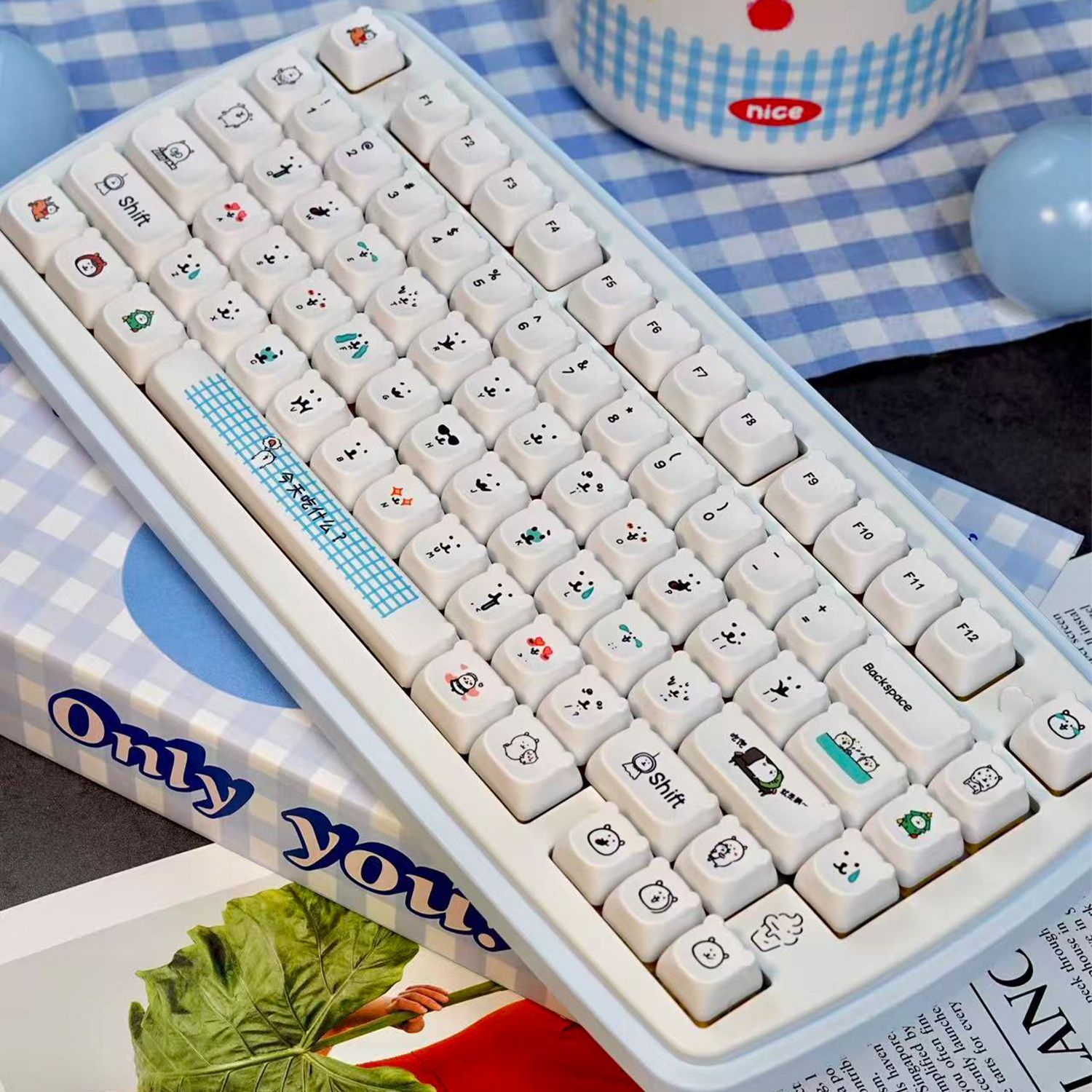 かわいい漫画風ジョークベアPBTキーキャップEAO高さ耐摩耗 - Gaming Accessories Aesthetic のレビューと価格